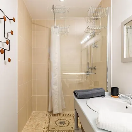 Apartment Le Lilas - Hypercentre Confort Calme 4 Voyageurs Dijon
