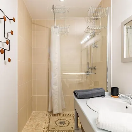 Apartment Le Lilas - Hypercentre Confort Calme 4 Voyageurs Dijon