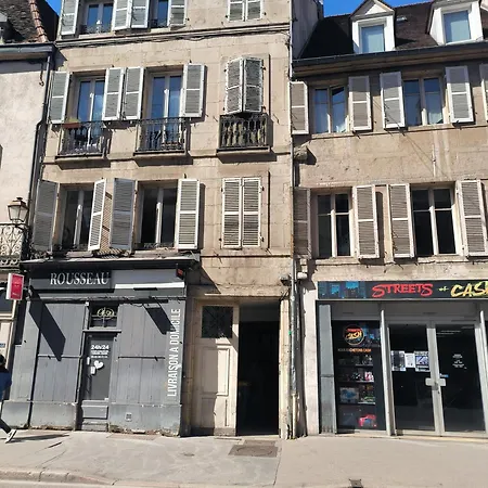 Le Lilas - Hypercentre Confort Calme 4 Voyageurs Apartament