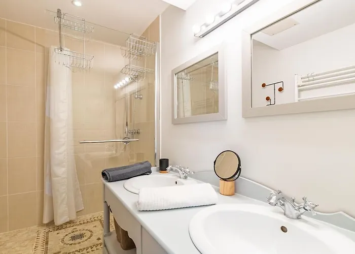 Le Lilas - Hypercentre Confort Calme 4 Voyageurs Ντιζόν