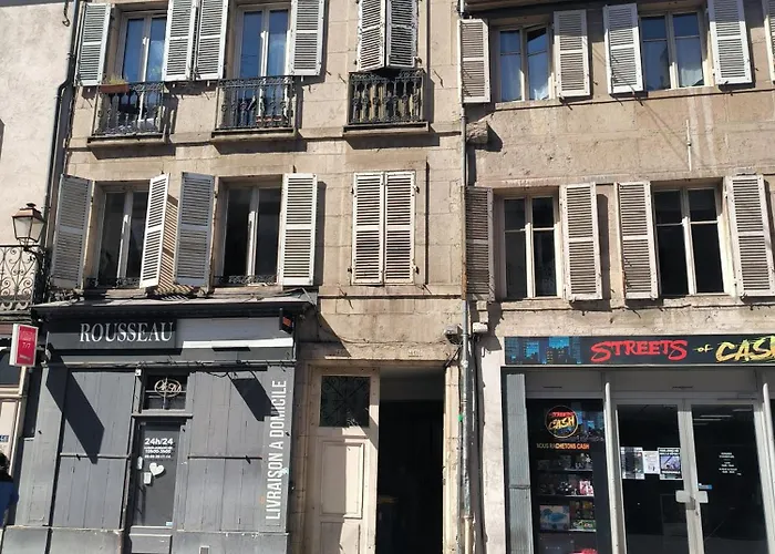 Le Lilas - Hypercentre Confort Calme 4 Voyageurs Appartement